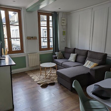 Le Saint Leonard... Il Est Vert Honfleur Luaran gambar