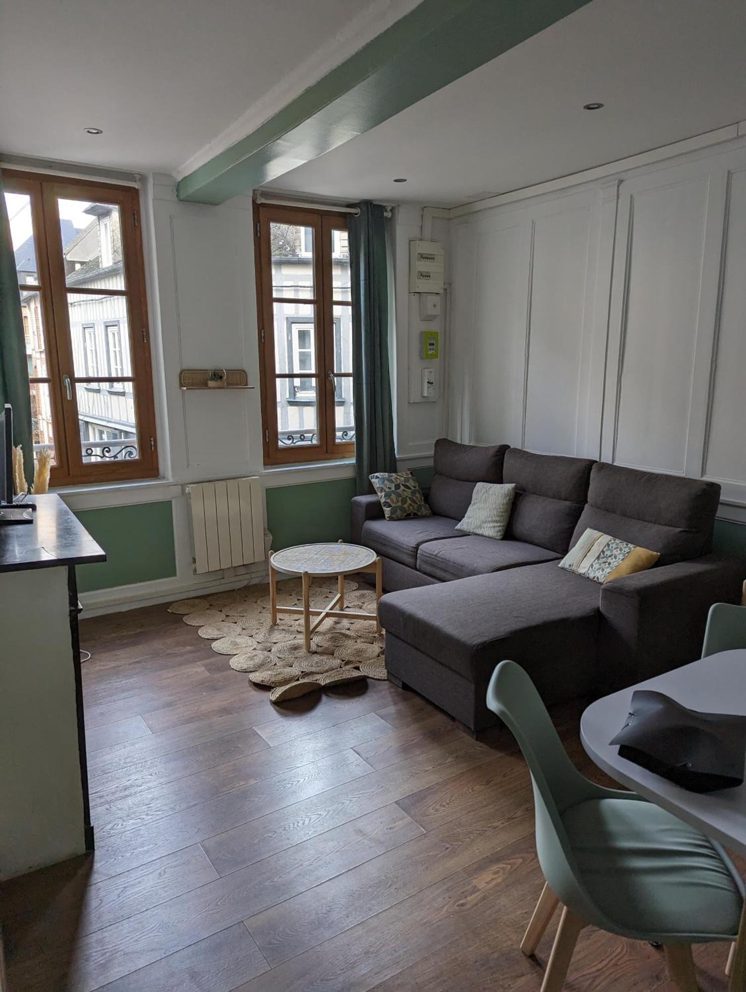 Le Saint Leonard... Il Est Vert Honfleur Luaran gambar